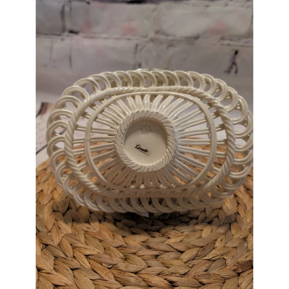Levante porcelain intricate
